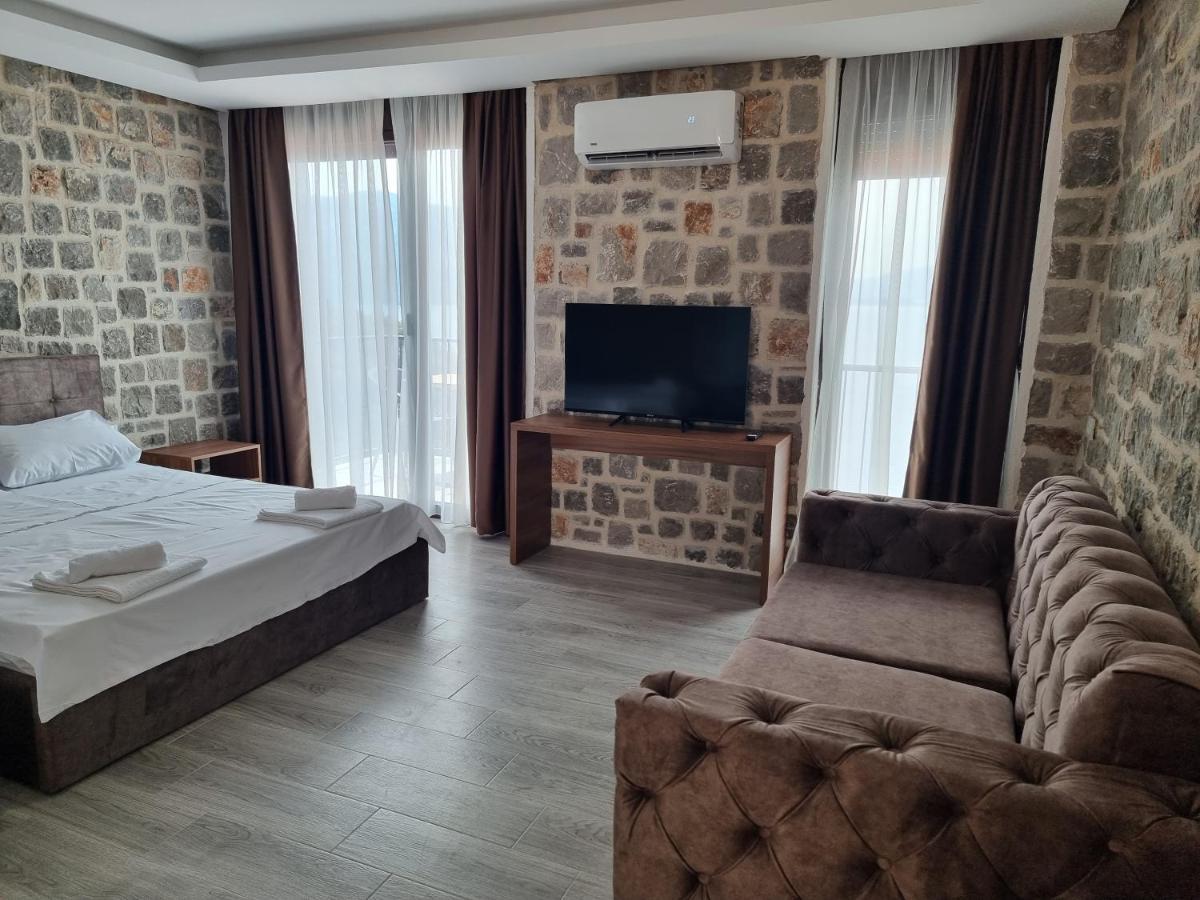 Agape Rose Hotel Exterior photo